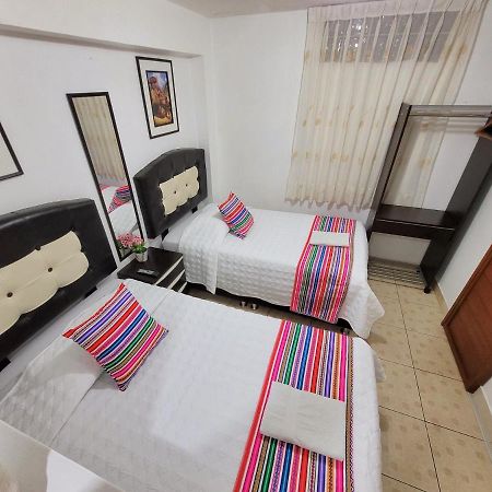 Hostal El Viajero En 오얀따이땀보 외부 사진